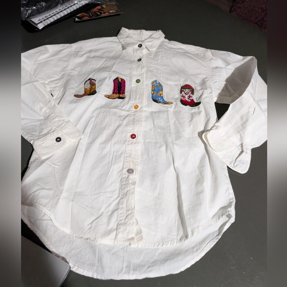 At Last Basic White Buttonup With Cowboy Boots Embroidery*Stain Show Right Side*